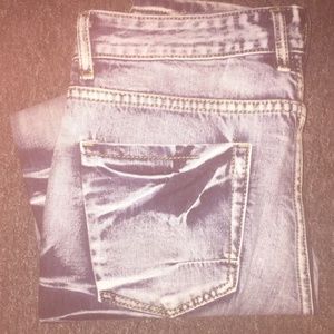Men’s Distressed Jeans (SORRY ABOUT POOR PICS!)